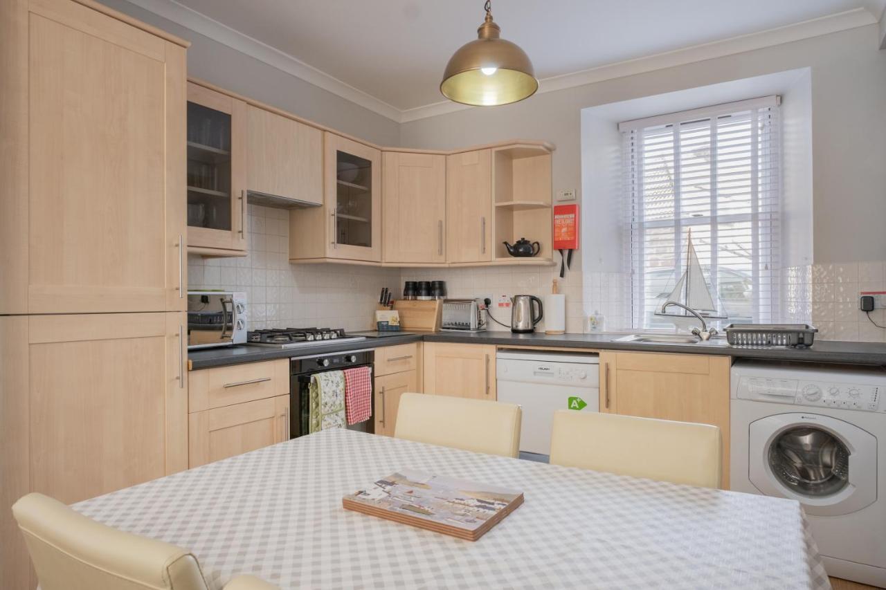 Stonehaven Ground Floor Home With A Spectacular Harbour View. Exterior foto